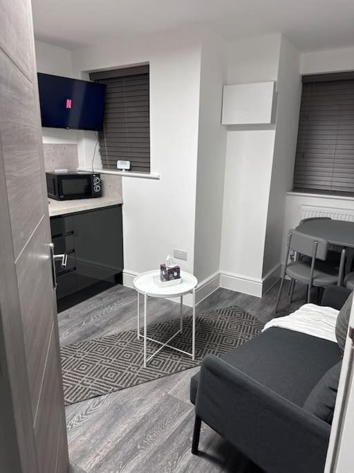 2bed Flat In ! Leicester
